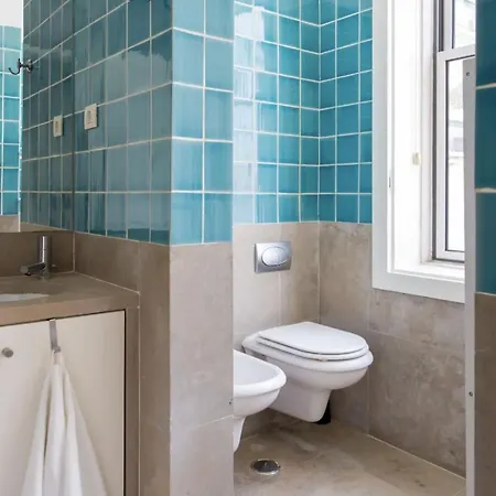 公寓 Beautiful 3-story House In Chiado With A 40m² Private Terrace Lisboa