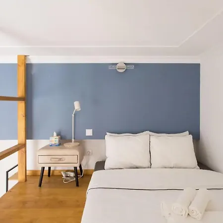 Apartment Beautiful 3-story House In Chiado With A 40m² Private Terrace Lisbon