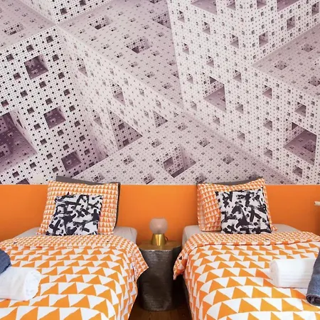 Beautiful 3-story House In Chiado With A 40m² Private Terrace * Lisbona